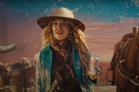 coors light billboard|Lainey Wilson on Filming Super Bowl Ad for Coors。